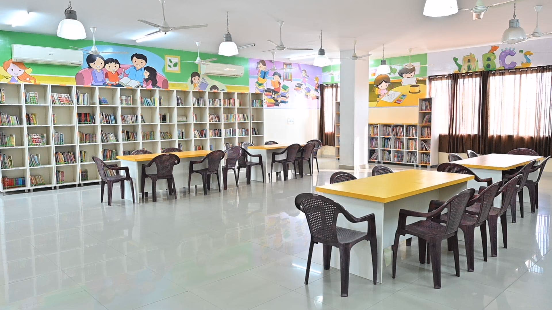 GoldenBee Campus Life — @goldenbee_school on Instagram