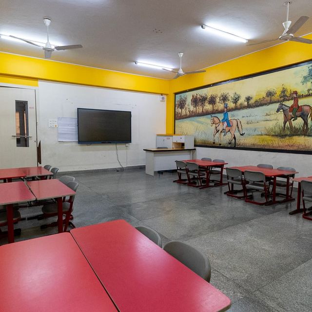 GoldenBee Classroom — @goldenbee_school on Instagram